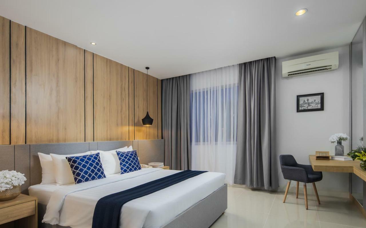 Altos Hotel Phnom-Penh Buitenkant foto