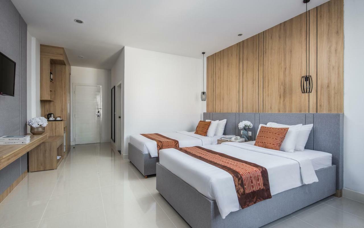 Altos Hotel Phnom-Penh Buitenkant foto