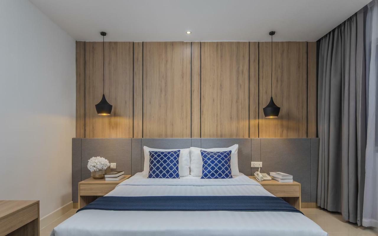 Altos Hotel Phnom-Penh Buitenkant foto